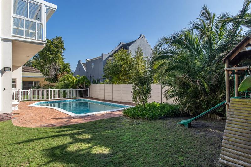 5 Bedroom Property for Sale in Constantia Western Cape